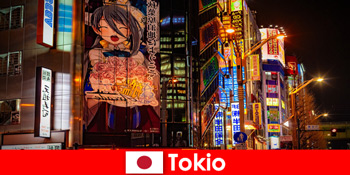 Tenggelamkan diri anda dalam dunia manga Jepun untuk pelancong muda di Tokyo