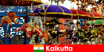 Upacara keagamaan berwarna-warni di Calcutta India tip perjalanan untuk orang yang tidak dikenali