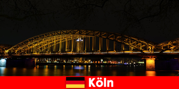 Jerman Cologne Escort Parti untuk Malam Imaginatif Intim di Kelab