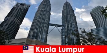 Petua berguna untuk pelancong percutian di Kuala Lumpur Malaysia