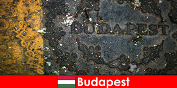 Perjalanan Eropah untuk pelancong untuk membeli-belah di Budapest Hungary