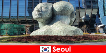 Perjalanan ke luar negara dengan banyak faktor yang menyeronokkan untuk orang asing Seoul Korea Selatan