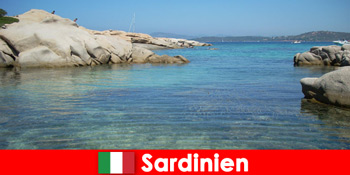 Sardinia Itali menawarkan pantai laut dan matahari tulen untuk orang asing
