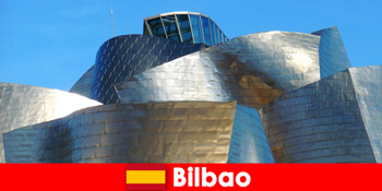 Petua orang dalam Bilbao Sepanyol menawarkan budaya bandar moden untuk pelancong muda