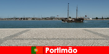 Petua perjalanan berguna untuk percutian keluarga di Portimão Portugal