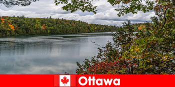 Berkhemah di luar rumah yang hebat untuk pelancong boleh dilakukan di Ottawa Canada