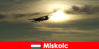 Pelajaran terbang dan banyak alam semula jadi dalam pengalaman Miskolc Hungary